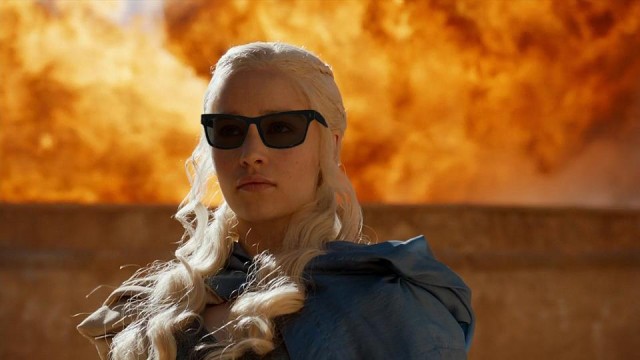 Daenerys con gafas