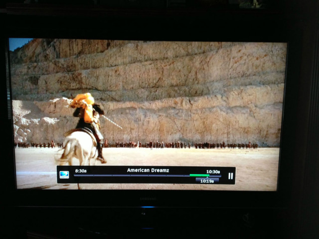 SPOILER 4T: El Campeón de Meereen carga contra su enemigo.