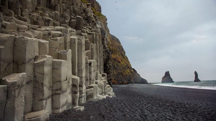 iceland-vik-reynisfjara-basalt-rock-formation-black-sand-beach-landscape-0m4a2481-lg-rgb-web