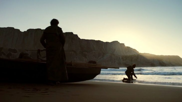 15-theon-beach-scrncap-ep7-trailer