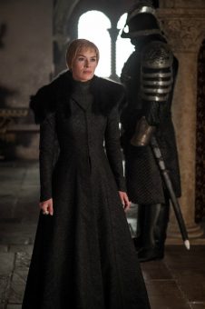 cersei-kings-landing-1-season-7-707-the-dragon-and-the-wolf