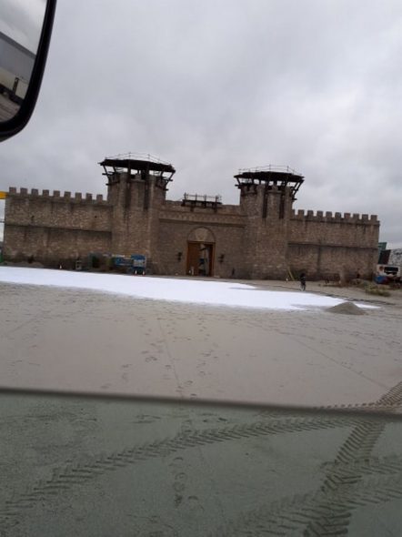 30831760_10213440423439106_544810791_n