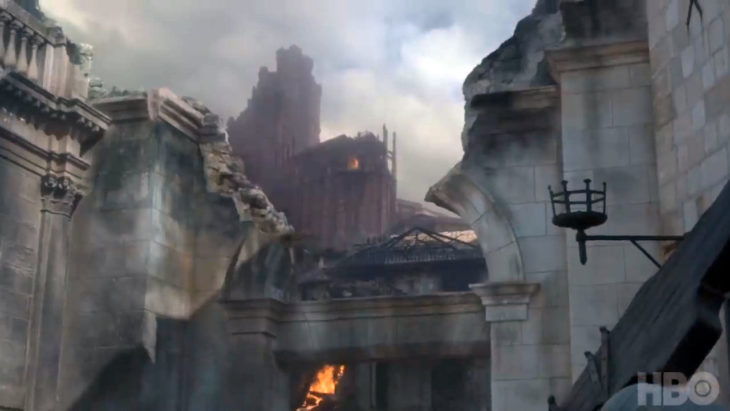 8x06-3 Plano de Desembarco del Rey destruido y la Fortaleza Roja