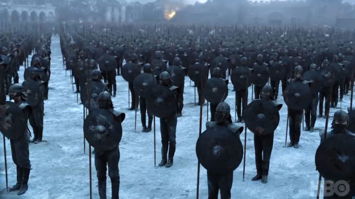 8x06-6 los inmaculados forman a las afueras de desembarco del rey