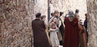 Arranca el rodaje en Cáceres y nuevas imágenes de Daemon en el castillo La Calahorra