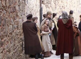 Arranca el rodaje en Cáceres y nuevas imágenes de Daemon en el castillo La Calahorra